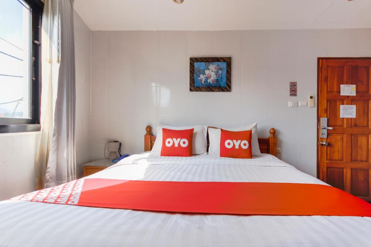 Oyo 861 Patong Dynasty Hotel Exteriör bild